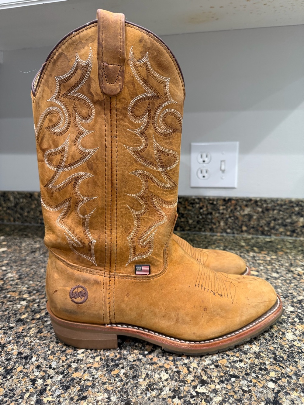Men's Double H Western Pull-On Cowboy Boots — Tan size 9